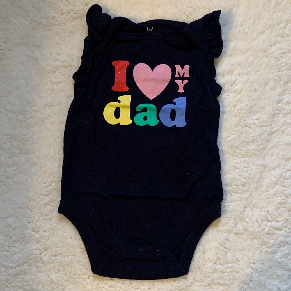 Gap 6-12 months “I ❤️ my Dad” onesie